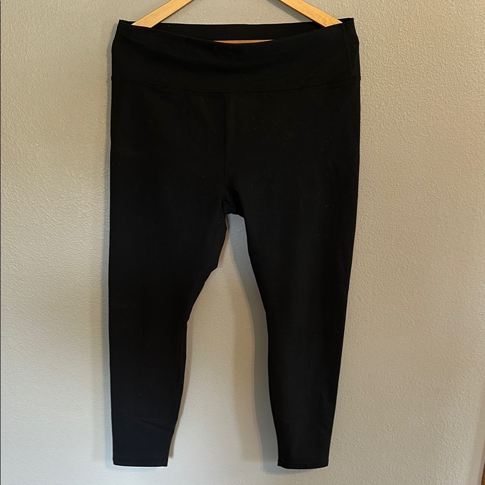 Fabletics Powerhold Black Leggings